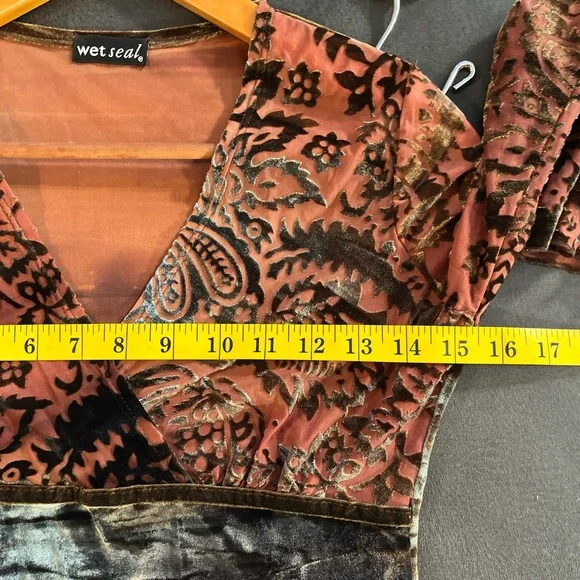 Wet Seal Velvet Wrap Y2K Top Floral PatternBlack and Brown Fall Bell Sleeves S - Picture 6 of 9